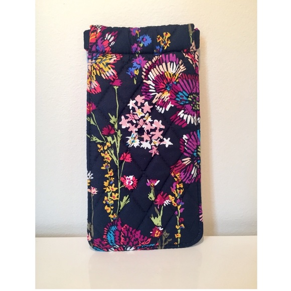 Vera Bradley Accessories - 🚫SOLD NWT VERA BRADLEY Wildflower Sunglass Sleeve